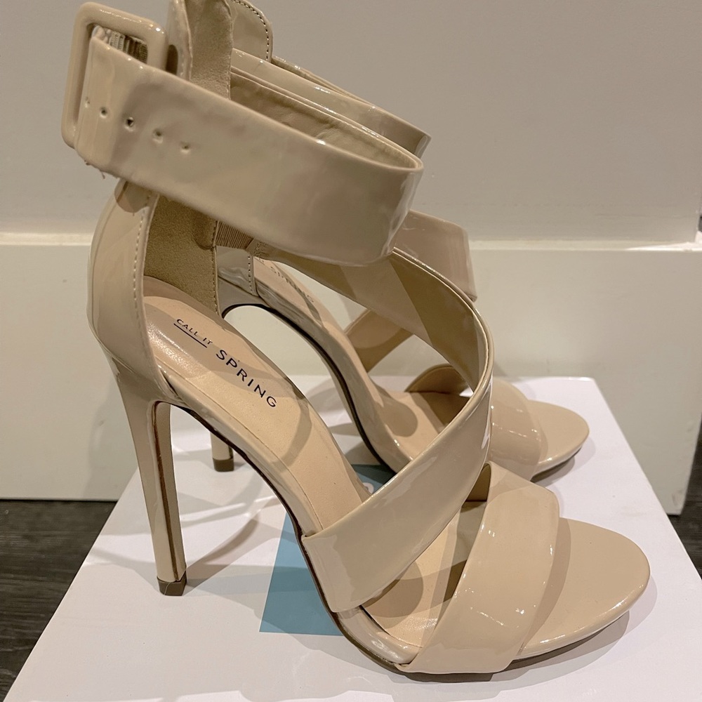 Tan leather heels